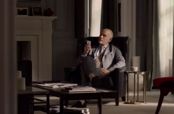 John Malkovich con Siri